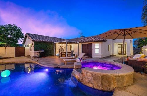Bermuda Dunes House | Amazing 5BR Villa with Heated Pool