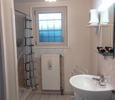 Lapalisse Apartment | Andrée