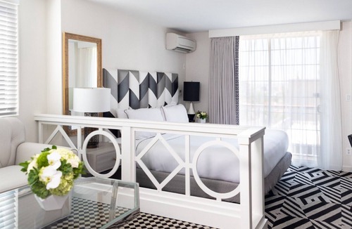 Norma Triangle Hotel | Appreciate the Beauty of Hollywood l 2 Pet-friendly Suite w/Pool Access