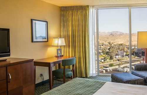 Laughlin Hotel | Aquarius Casino Resort Laughlin | Panorama 2 Queens | 2 units | Pool