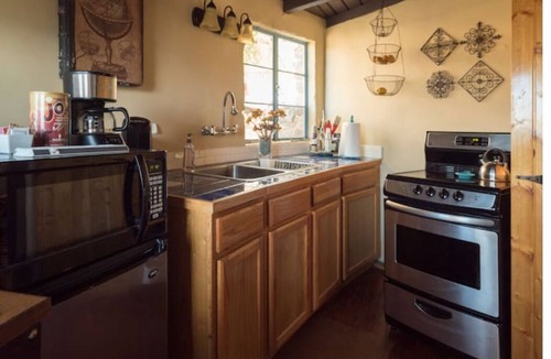 Araby Cove House | Araby Cove Historic 1 Round Rock House Privacy & Beauty