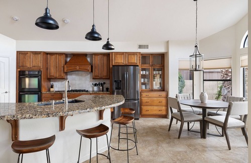 Arabian Views House | Arch Views | Beautifully designed home with swimming, pool table and more!