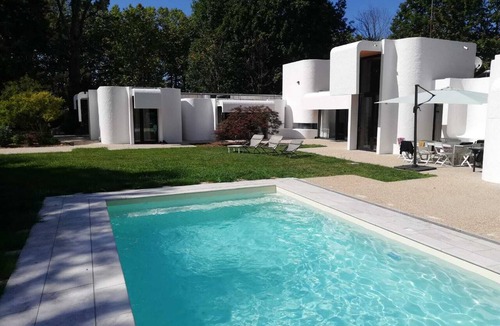 Saint-Pierre-d'Irube Villa | Architect's house year 1970, 5400m2 of garden