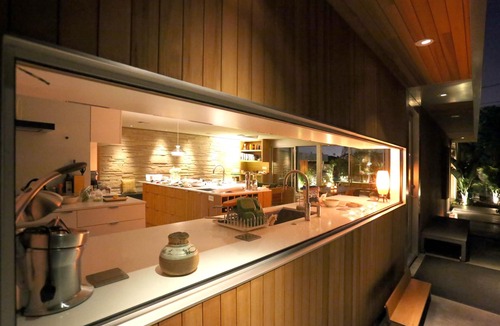 Sunset Park Villa | Architectural Modernist Spa