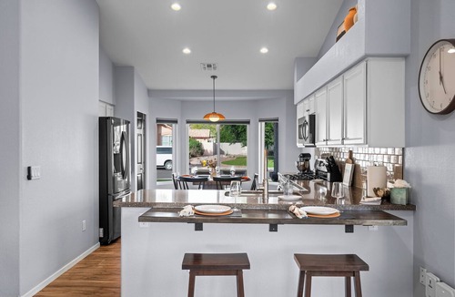 Superstition Springs House | Athena's Crown Jewel 3 King Beds | Private Pool + Putting Green | Stylish Mesa Retreat