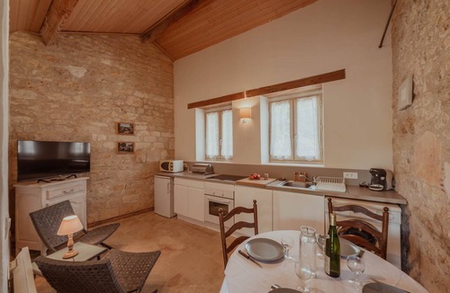 Trespoux-Rassiels Apartment | Authentic charming gite in Cahors