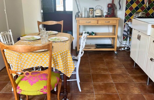 Bayel House | Authentic stone house with garden in Bayel