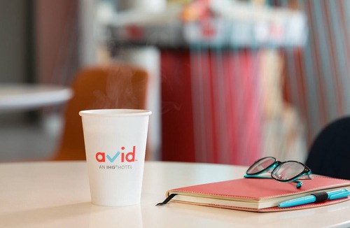 Cedar Rapids - Iowa City Hotel | avid hotel Cedar Rapids South - Arpt Area by IHG