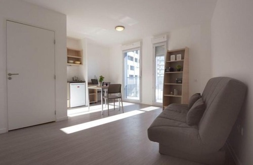 Gentilly Apartment | badedi