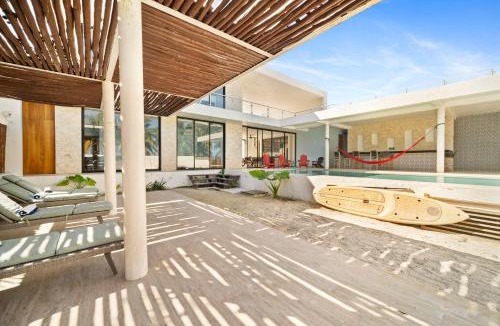 San Crisanto House | BEACHFRONT COCO Modern Designer House by PENINSULA STAYS