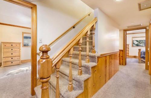 Fox Farm House | Bearfoot Lodge - Cozy - Your Seasonal Big Bear Escape!