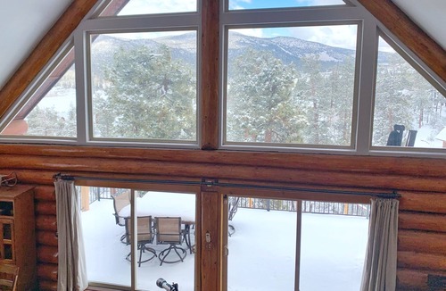 Castle Glen Estates Cabin | BearPaw Retreat - Real Log AmazingViews Mins to Lake