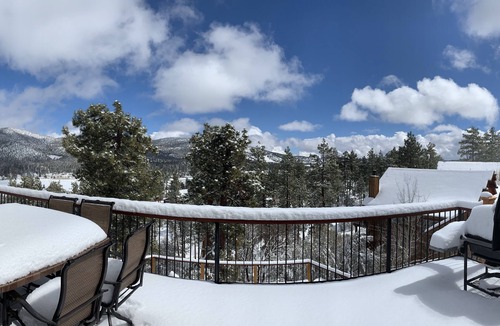Castle Glen Estates Cabin | BearPaw Retreat - Real Log AmazingViews Mins to Lake