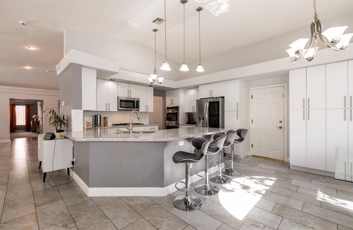 Las Vegas House | Beautiful 4 bedroom pool home in gated community