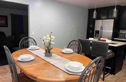 Valle Lindo House | Beautiful Maple View 4 Beds, 2 Baths Home in Pomona.