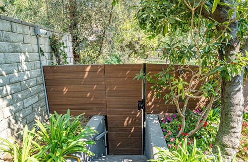 Hollywood Heights House | Beautiful Newly Remodeled Craftsman Home in Hollywood