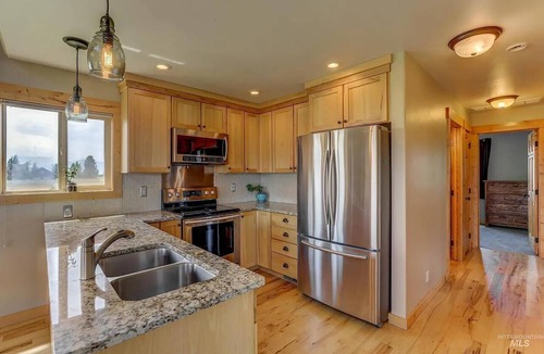 Brookdale Meadows House | Beautiful panoramic mountain views and ample parking for toys