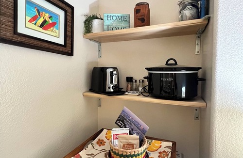Chula Vista Apartment | Beautiful, Quiet Casita in Safe Neighborhood Surrounded by Hiking Trails