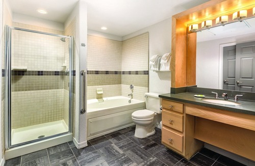 South Scottsdale Resort | Beautiful resort in the heart of it all!