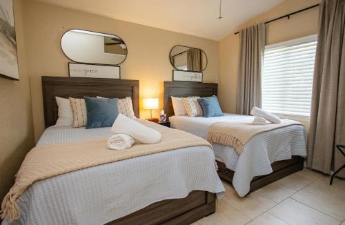 Three Rivers Apartment | Beautiful Retreat 4 Miles to Park Entrance Steps to Dining