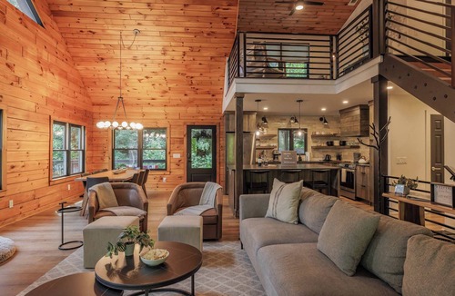 Cherry Log Cabin | Beautiful Riverfront Cabin in Blue Ridge, GA