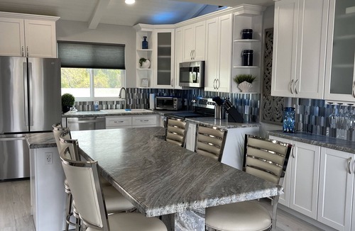 Colony Biltmore Condo | Beautiful upstairs 2-bedroom condo, sleeps 4 and is near the Biltmore Hotel.