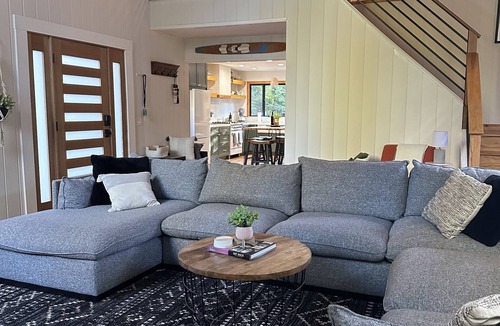Lake Arrowhead Cabin | Beautuful Lake Arrowhead Cabin, heart of town, by SkyPark & Few min from Lake