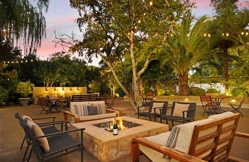 Sonoma House | Bella @ Bungalows 313 - Half a block off the Historic Sonoma Plaza