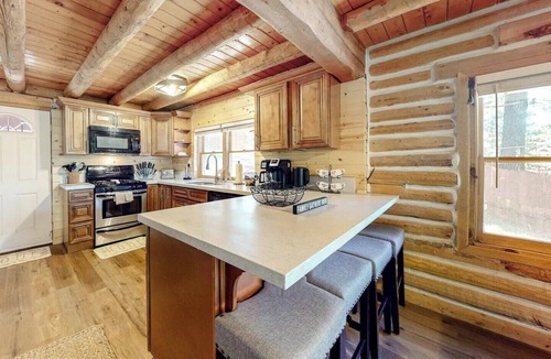 Running Springs Cabin | Between the Pines Log Cabin