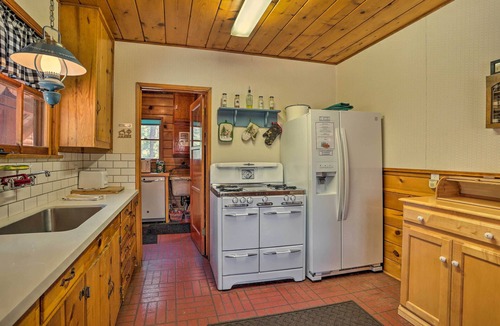 Boulder Bay Cabin | Big Bear Lake Cabin ~ 4 Mi Snow Summit Ski Resort