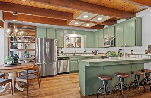 Fox Farm Villa | Big Bear Lake Sleep 16