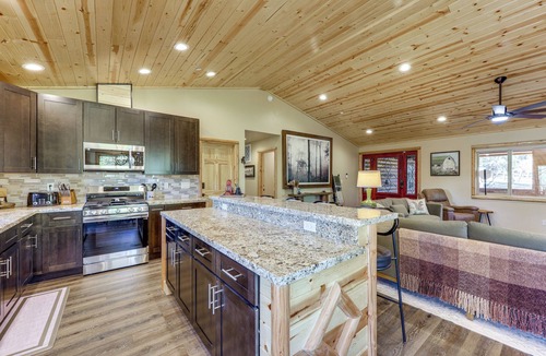 Sugarloaf Cabin | Big Bear Mtn Fun: Family Cabin w/Game Room