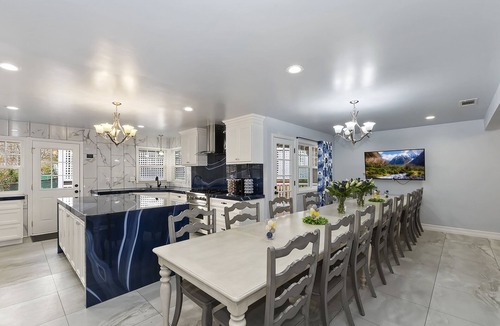 Lake Arrowhead House | BIG Family Reunion-Hot Tub-Game Room-Yard-Karaoke