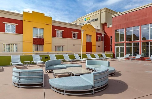 Paradise Condo | Bluegreen Club 36 Vegas | Exclusive 2BR Villa
