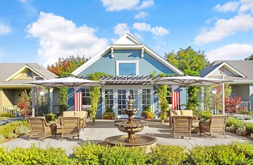 Sonoma House | Brand New 1 Bedroom Luxury Bungalow steps from Sonoma Plaza
