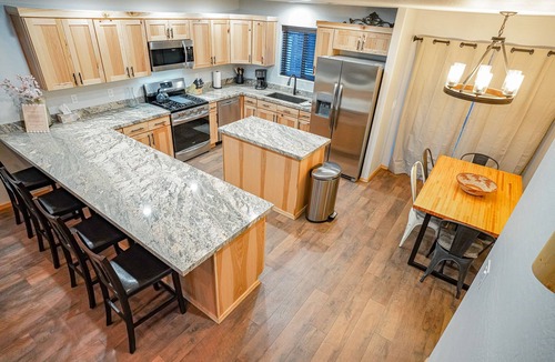 Pinetop Cabin | BRAND NEW CUSTOM BUILT HOME IN PINETOP LAKES COUNTRY CLUB WITH AC!