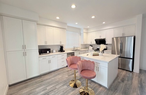 El Monte House | Brand new-Family Modern Family 4BR Sleep 20 Near DTLA, San Gabriel, Disney