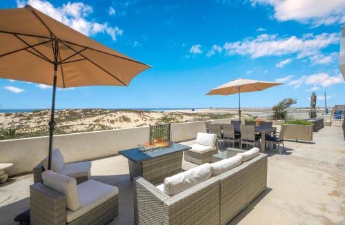 Santa Ana Heights House | Brand new Lower unit on the Beach with Patio and Firepit