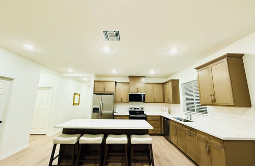 Winchester House | Brand new, single story, fully furnished home featuring 4 bedrooms & 3 bathrooms