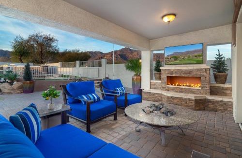 Gold Canyon House | Breathtaking Family Retreat in Elite Gold Canyon!