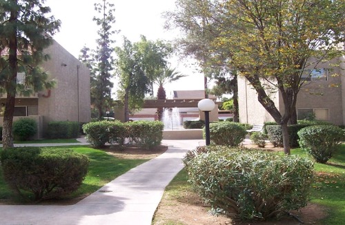 Camelback East Condo | Bright and Peaceful condo 2 bedrooms 2 bath comfortable clean Great location!