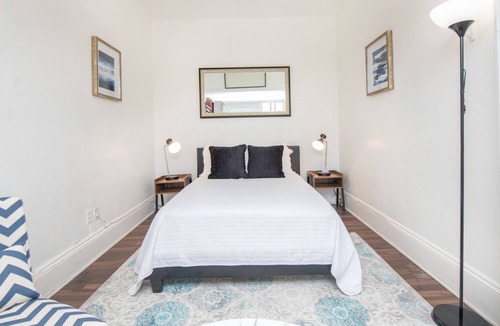 East Village House | Bright Downtown San Diego Loft!