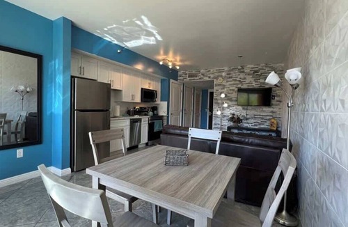 Lake Las Vegas Condo | Bright, Lake Escape with Full Size Kitchen