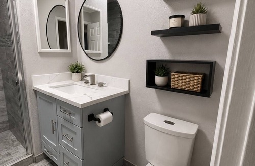 East San Jose Apartment | Brilliant PRIVATE 1 bedroom 1 bath studio with AC in vibrant San Jose