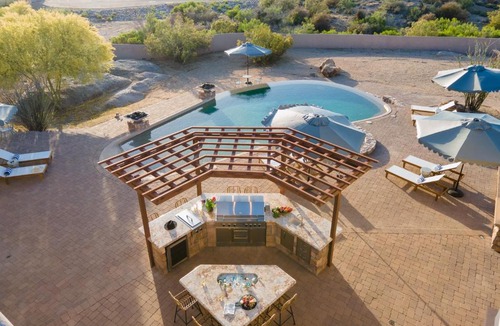 Pinnacle Peak House | Bronco by AvantStay Incredible Views w Pool Hot Tub Outdoor Kitchen Game Room Movie Room