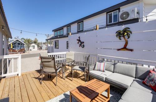 Bullhead City House | Bullhead City Vacation Rental w/Resort Pool!