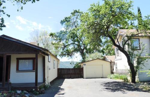 Clearlake House | Bungalow on the lake