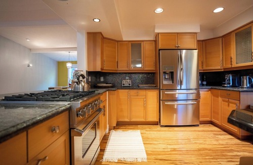Calabasas House | Calabasas Zen Retreat with Mountain Views - Private, Serene!