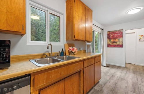 Springville Cabin | Camp Nelson Chalet + Bunkhouse | Hot Tub | Game Room
