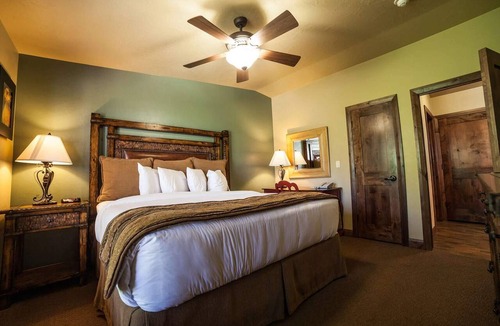Zion National Park South Entrance Hotel | Canyon View Loft | 1 Unit | Prime Access to Zion Visitor Center and Canyon Vista